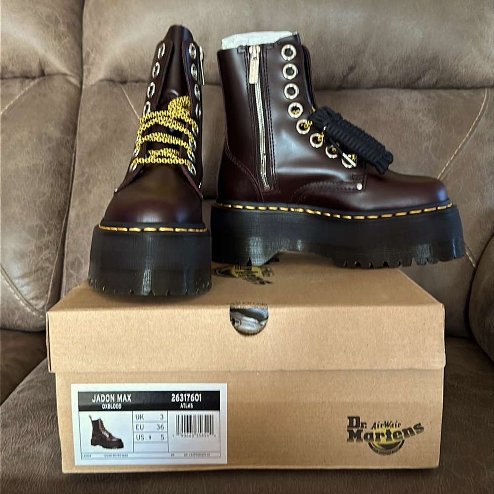 Dr Martens Jadon Max OxBlood NWOT